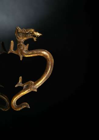 Feuervergoldete Handhabe eines Drachen aus Bronze - Foto 1