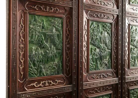 Vierteiliger, beschnitzter Stellschirm mit spinatgrünen Jade-Platten - Foto 23