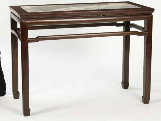 Tisch aus Hartholz mit Marmorplatte - photo 2