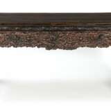 Tisch aus Hartholz mit reicher Drachenschnitzerei - photo 2