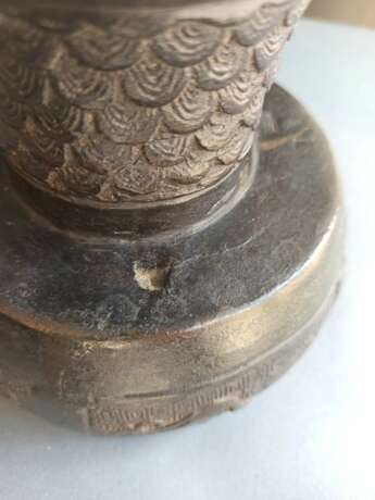 Paar seltene Altargefäße vom Typ 'deng' aus Bronze - photo 17