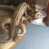 Weihrauchbrenner aus Bronze mit Reliefdekor von Kranichen und Drachen - Foto 4