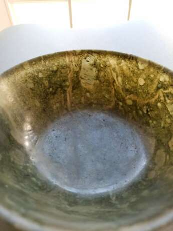 Schale aus spinatgrüner Jade leicht transparent schimmernd - Foto 3