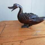 Weihrauchbrenner in Form einer Ente aus Bronze mit schöner Alterspatina, in zwei Teilen gearbeitet - фото 2