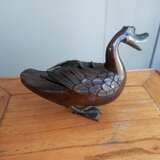 Weihrauchbrenner in Form einer Ente aus Bronze mit schöner Alterspatina, in zwei Teilen gearbeitet - photo 3
