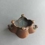 Kleiner vierpassiger Weihrauchbrenner aus Bronze - фото 5