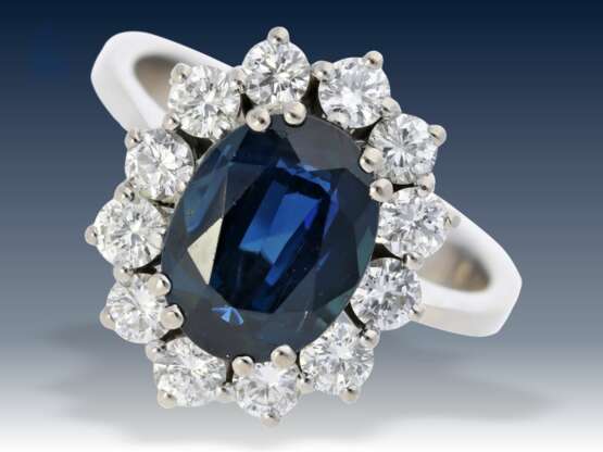 Ring: sehr schöner, ehemals sehr teurer vintage Saphir/Brillant-Blütenring - photo 1