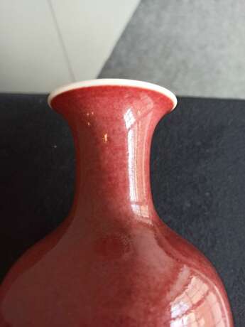 Kupferrot glasierte Vase aus Porzellan - Foto 10