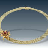 Kette/Collier: goldener, hochwertiger vintage Halsreif mit Rubinen und Diamanten, Handarbeit 60er Jahre - photo 3