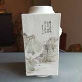 Seltene 'cong'-förmige Vase mit Landschafts- und Vogeldekor von Cheng Men - фото 10
