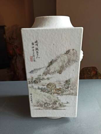 Seltene 'cong'-förmige Vase mit Landschafts- und Vogeldekor von Cheng Men - photo 13