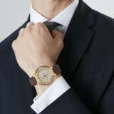 Cartier. CARTIER FOR FERRARI, CHRONOGRAPH, 18K YELLOW GOLD, F40 LIMITED EDITION - photo 4