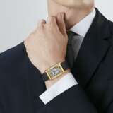 Jaeger-LeCoultre. JAEGER LECOULTRE, REVERSO, GRAND TAILLE, 18K YELLOW GOLD, LIMITED EDITION OF 10, REF. 270.1.62 - фото 6