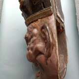 Sehr große Maske des Höllenrichters Enma aus Holz mit Lackauflage, Fassung und Vergoldung - Foto 7