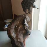 Feine Bronze eines Adlers auf einem Wurzelholzstand - photo 5