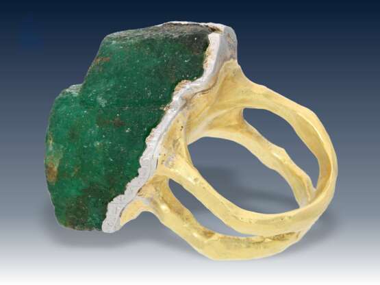 Ring: unikater Designerring/Goldschmiedering mit außergewöhnlich großem Zwillings-Smaragd, unikate Handarbeit - photo 2