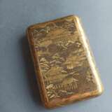 Feines in Gold tauschiertes Etui mit Pfauen und Temeplanlage aus Eisen - photo 3