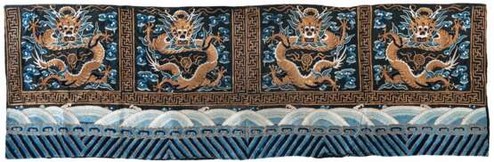 Altarbehang aus Seide mit Drachen - Foto 1