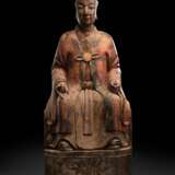 Große polychrom gefasste Holzfigur einer sitzenden Dame auf einem Podest - photo 1