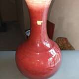 Kupferrote Vase mit in Peachbloom verlaufender Glasur - фото 3