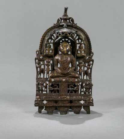 Jain-Altar mit Tirtankara aus Messingbronze mit Silbereinlagen - photo 1