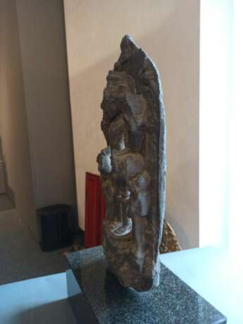 Stele des Vishnu aus schwarzem Phyllit - Foto 6