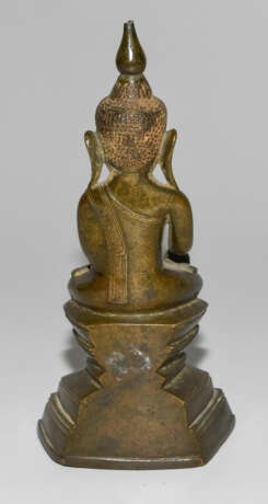 Sitzender Buddha - Foto 4