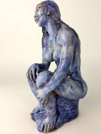 Anni Jung: Weiblicher Akt in Blau. Skulptur. 2010. - фото 5