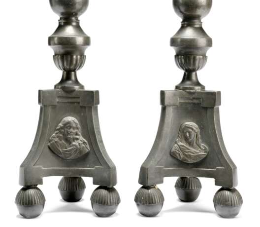 A PAIR OF NORTH EUROPEAN PEWTER ALTAR CANDLESTICK LAMPS - photo 2