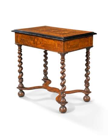 A WALNUT, BURR-WALNUT, EBONISED, MARQUETRY AND PENWORK CENTRE TABLE - photo 2