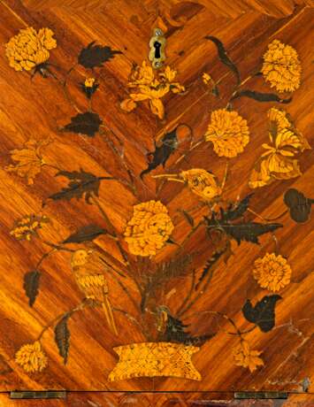 A LOUIS XV TULIPWOOD, BOIS SATINE AND FRUITWOOD MARQUETRY WRITING-TABLE - photo 6