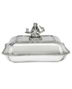 John Edwards. A GEORGE III SILVER ENTREE DISH AND COVER