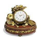 A FRENCH ORMOLU AND ROUGE MARBLE TABLE CLOCK - Foto 1