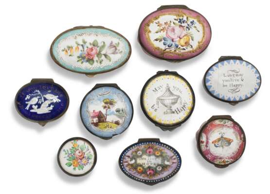 A GROUP OF NINE ENAMEL PATCH BOXES - photo 5