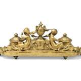 THREE PATINATED AND GILT-BRONZE INKSTANDS - фото 5