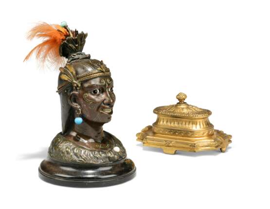 THREE PATINATED AND GILT-BRONZE INKSTANDS - фото 10