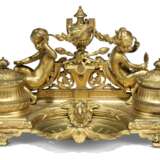 THREE PATINATED AND GILT-BRONZE INKSTANDS - фото 11