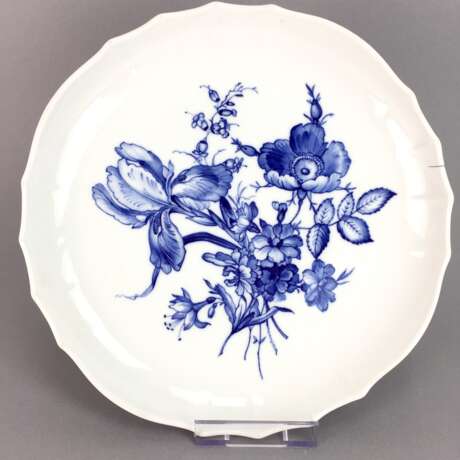 Anbietteller / Runde Platte: Meissen Porzellan, Dekor Deutsche Blume in Blau, Form Neuer Ausschnitt, 1. Hälfte 20. Jahrhundert, - Foto 1