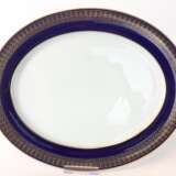 Ovalplatte: Meissen Porzellan, T-Glatt, Fahne kobaltblau, Goldkante, um 1900, sehr gut. - фото 1