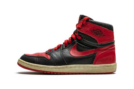 Nike AirJordan. Air Jordan 1 High “Black/Red,” Original Salesman Sample - photo 3