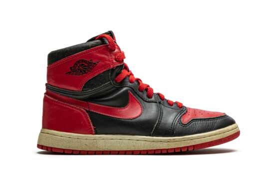 Nike AirJordan. Air Jordan 1 High “Black/Red,” Original Salesman Sample - фото 7
