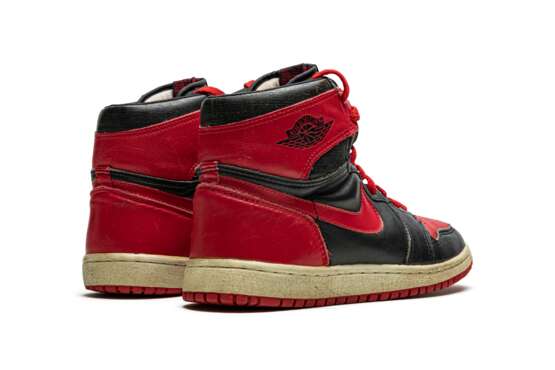 Nike AirJordan. Air Jordan 1 High “Black/Red,” Original Salesman Sample - фото 9