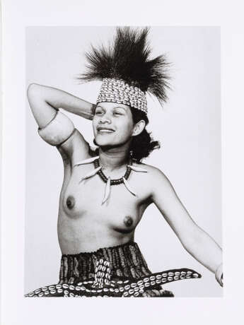 RAY, Man (1890 Philadelphia - 1976 Paris). Man Ray: "Fashion Kongo". - Foto 1