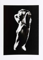 RAY, Man (1890 Philadelphia - 1976 Paris). Man Ray: Nude.