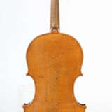 Geige auf innenliegendem Zettel bezeichnet: ''Mstr. Friedr. Wilh. Guthmann in Klingentahi 18 ?'' - фото 2