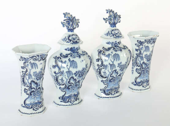 2 Deckelvasen und 2 Vasen Delft - photo 2