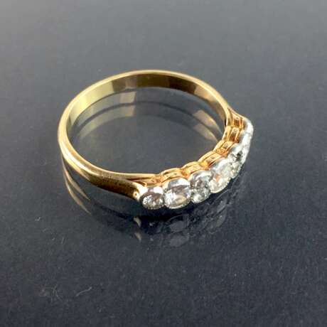 Eleganter Brillant-Ring: Gelb-Gold 585, 0,7 Karat, Wesselton / Weiß, Halb-Memory-Ring, sehr gut. - Foto 2