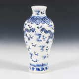 Vase mit Drachendekor - фото 2
