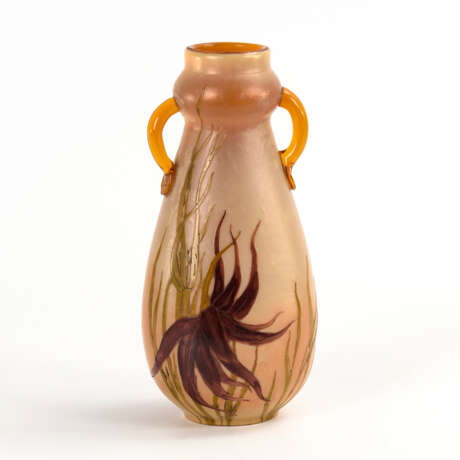 Jugendstil-Vase mit Wasserpflanzen - photo 1