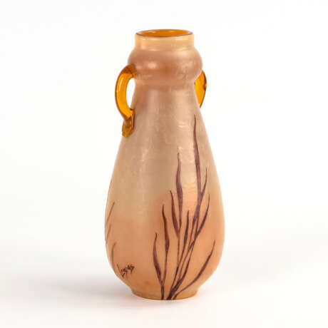 Jugendstil-Vase mit Wasserpflanzen - photo 2